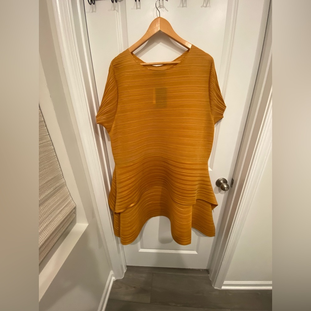 Yellow Pleated A-Line Dress with Crew Neck